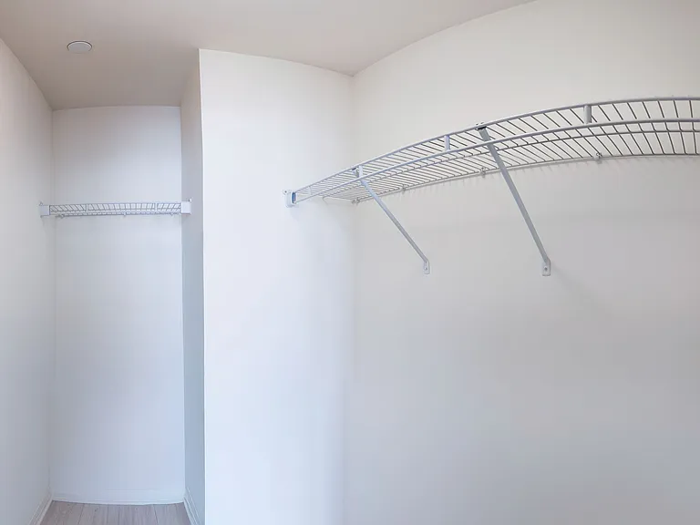 8960 Jane St #621 — Photo 8