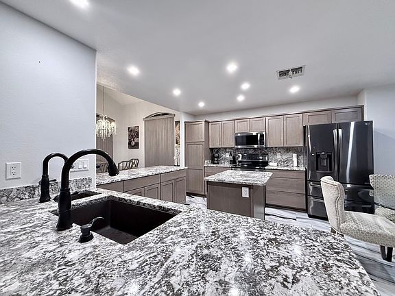 Kitchen showing off its beauty