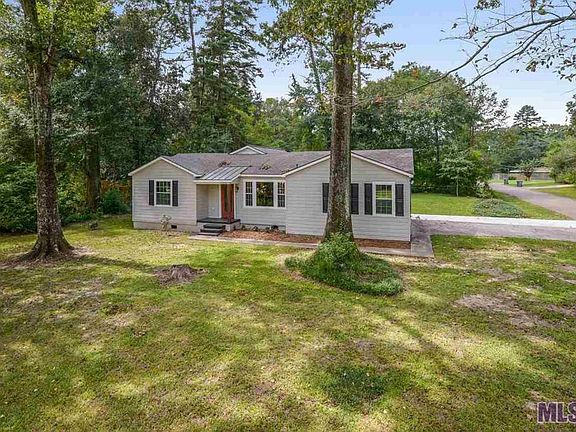 2nd image of 602 Lakeview Dr