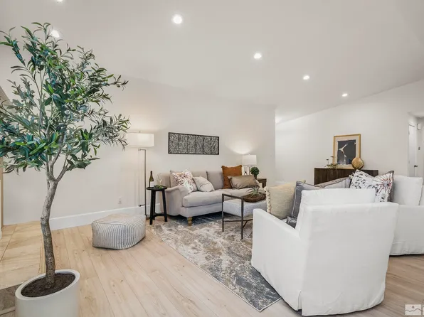 875 Singingwood Dr, Reno, NV 89509