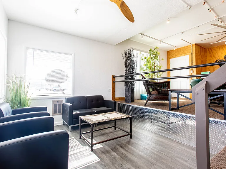 210 E North St #22 — Photo 9