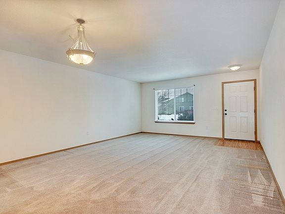 5th image of 18901 91st Avenue Ct E