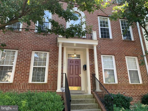 1591 Leeds Castle Dr APT 101