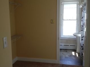 525 S 11th St, Reading, PA 19602