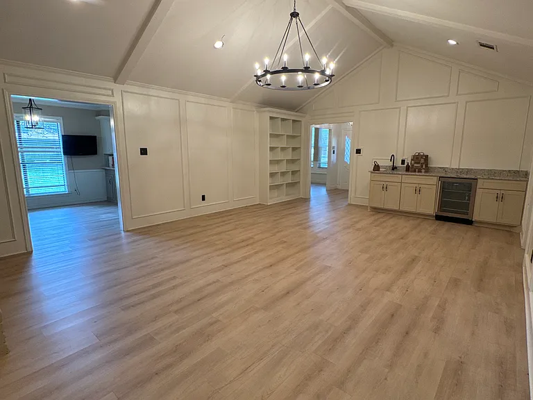 909 Villa Siete — Photo 2
