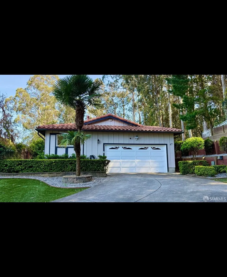 2 bed, 725 sqft, $4,600 — Photo 1