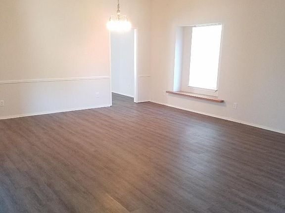 5th image of 7537 Blue Sage Cir