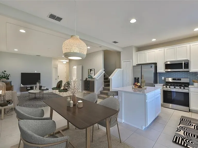 6322 Camino Dr — Photo 4