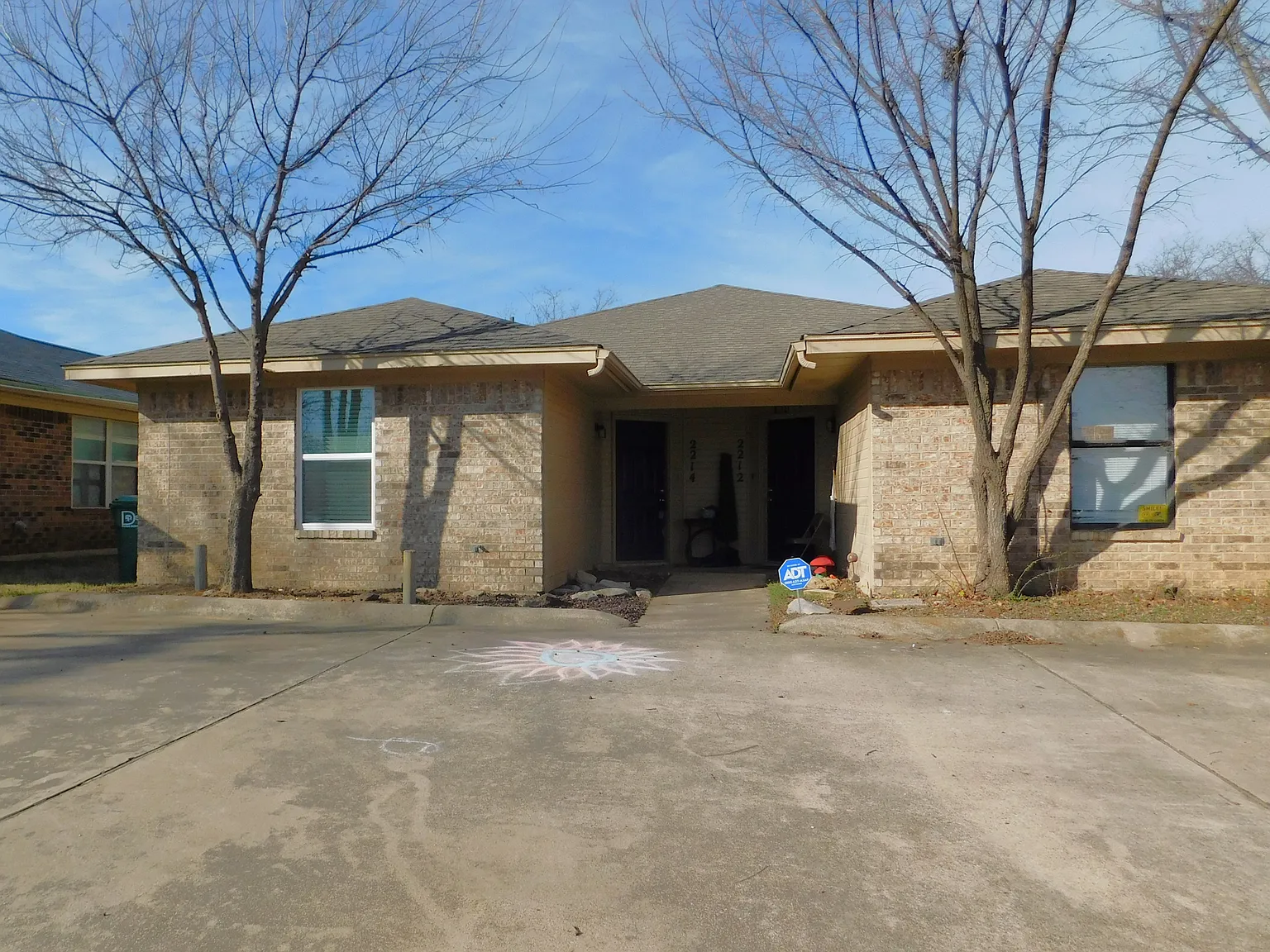 2 bed, 1212 sqft, $1,350 — Photo 2
