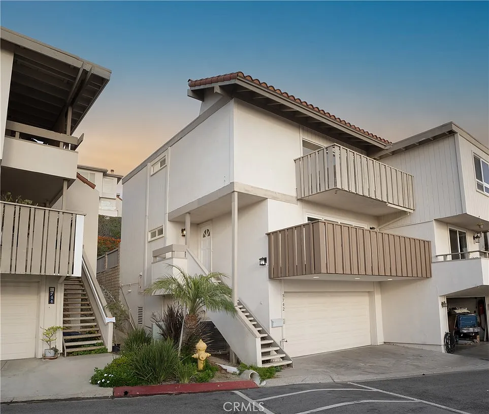 3 bed, 2.5 bath, 1524 sqft, $10,000 — Photo 3