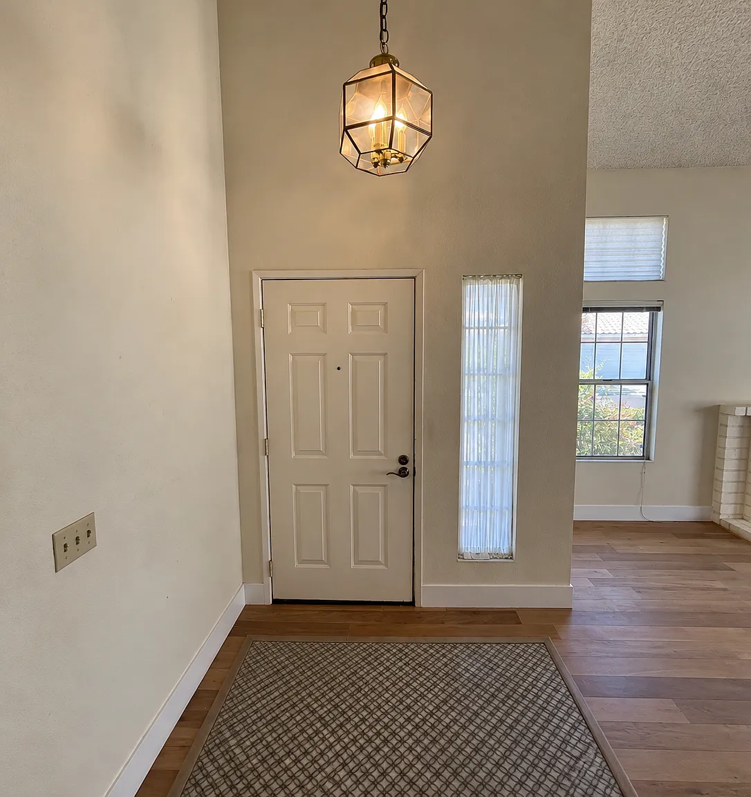 2 bed, 1311 sqft, $2,350 — Photo 4