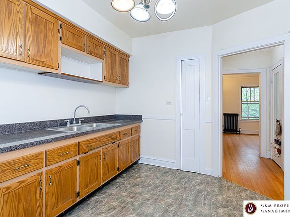 5th image of 327 Harrison St #903-3