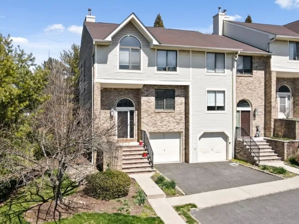 19 Louisburg Sq, Verona Twp., NJ 07044