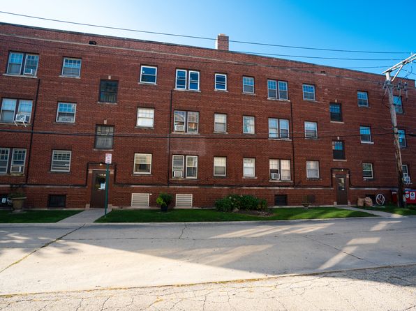 213 N Marion St APT 2D, Oak Park, IL 60302