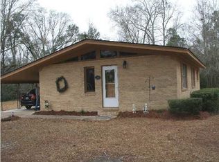3167 Parrish St, Cottondale, FL 32431