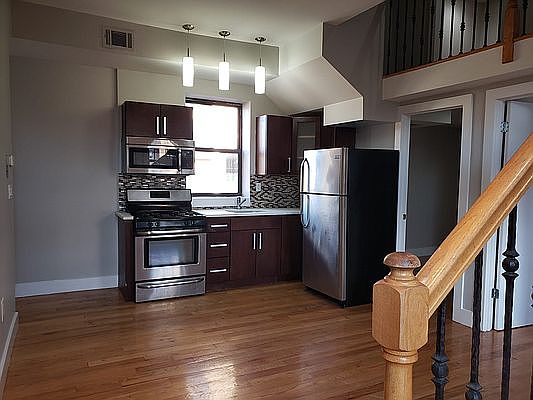 1st image of 345 Vernon Ave #4C