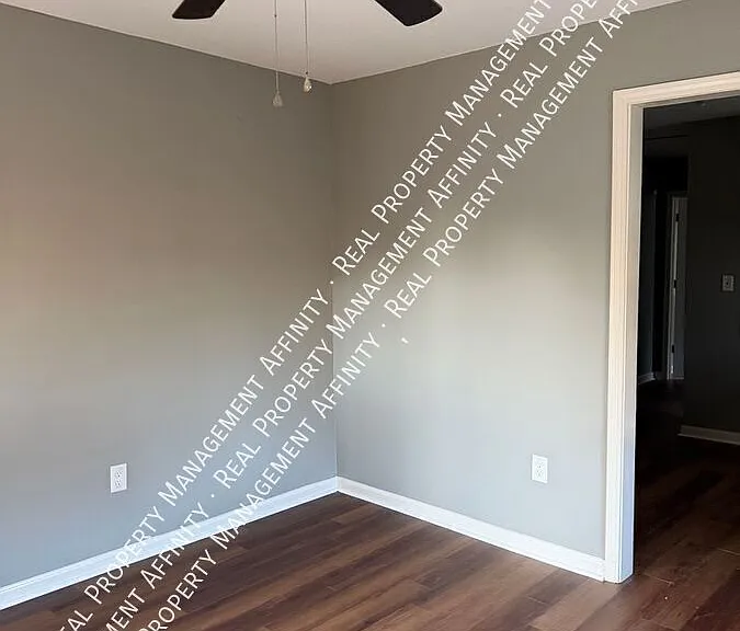 1751 Bismark St #A — Photo 2