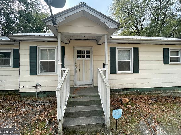 2nd image of 104 S 4th St