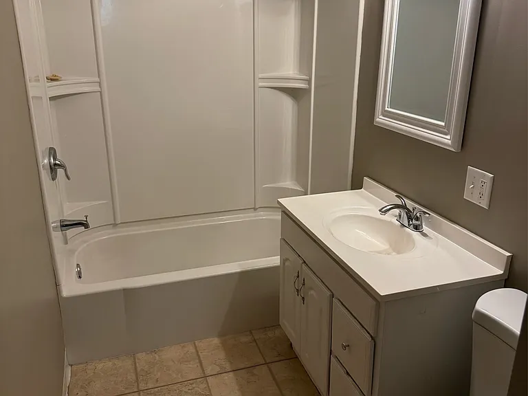 1479 Hyde Park Ave — Photo 6