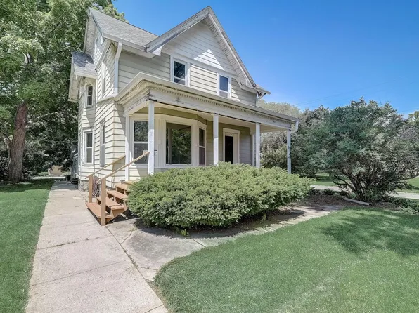 345 North Pleasant AVENUE, Jefferson, WI 53549