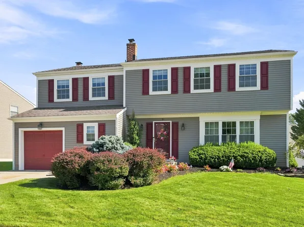 5 Split Rail Ln, Marlton, NJ 08053
