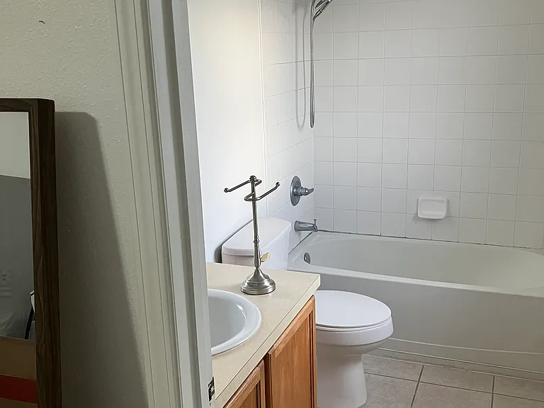 9816 Carlsdale Dr — Photo 13