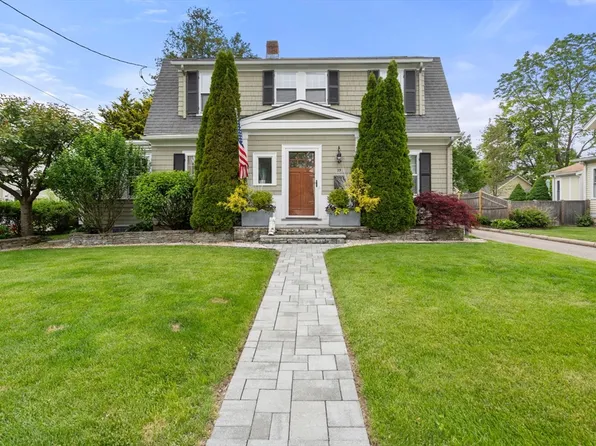 39 Stevens Rd, Needham, MA 02492