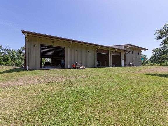 3rd image of 659 Brit Bailey Blvd