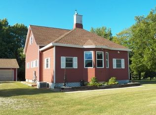 1712 Crystal Springs Rd, Two Rivers, WI 54241