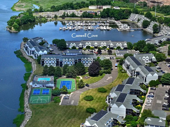 714 Popes Island Road #714, Milford, CT 06461