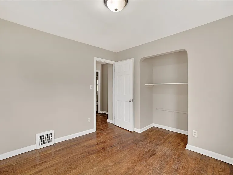 1568 Parker Dr — Photo 13