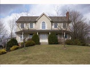 309 Village Ct, Cranberry Twp, PA 16066