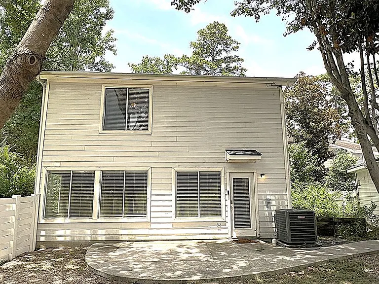 6819 Kingwood Glen Dr — Photo 33