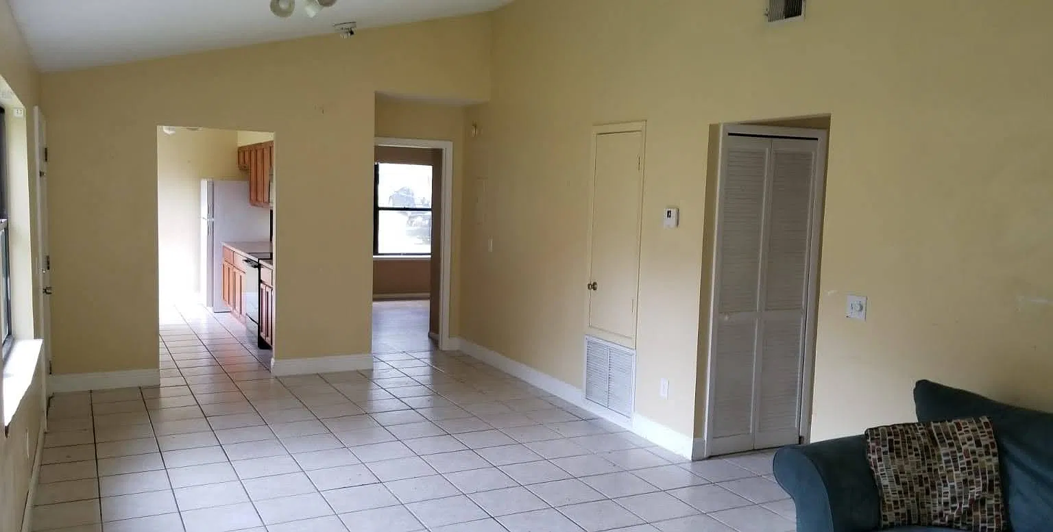 11611 Sarita Ct — Photo 4