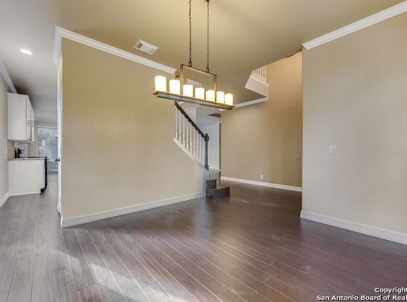 5th image of 2535 Cove Brk