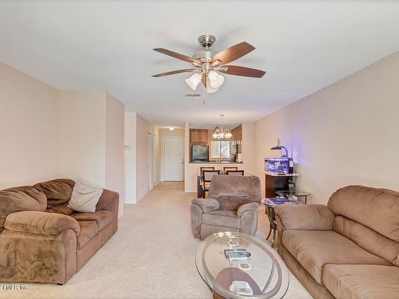 4th image of 9 Arbor Club Dr Unit 214