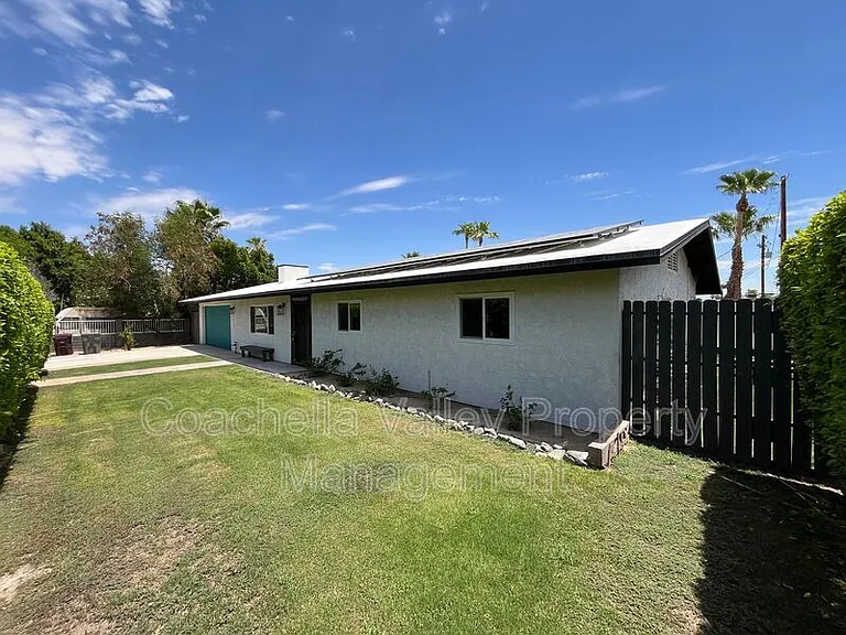 38700 Paradise Way — Photo 2