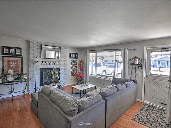 4th image of 7806 3rd Avenue SE