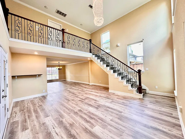 19119 Winding Trail Ln — Photo 2