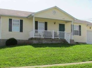 805 Franklin St, Radcliff, KY 40160