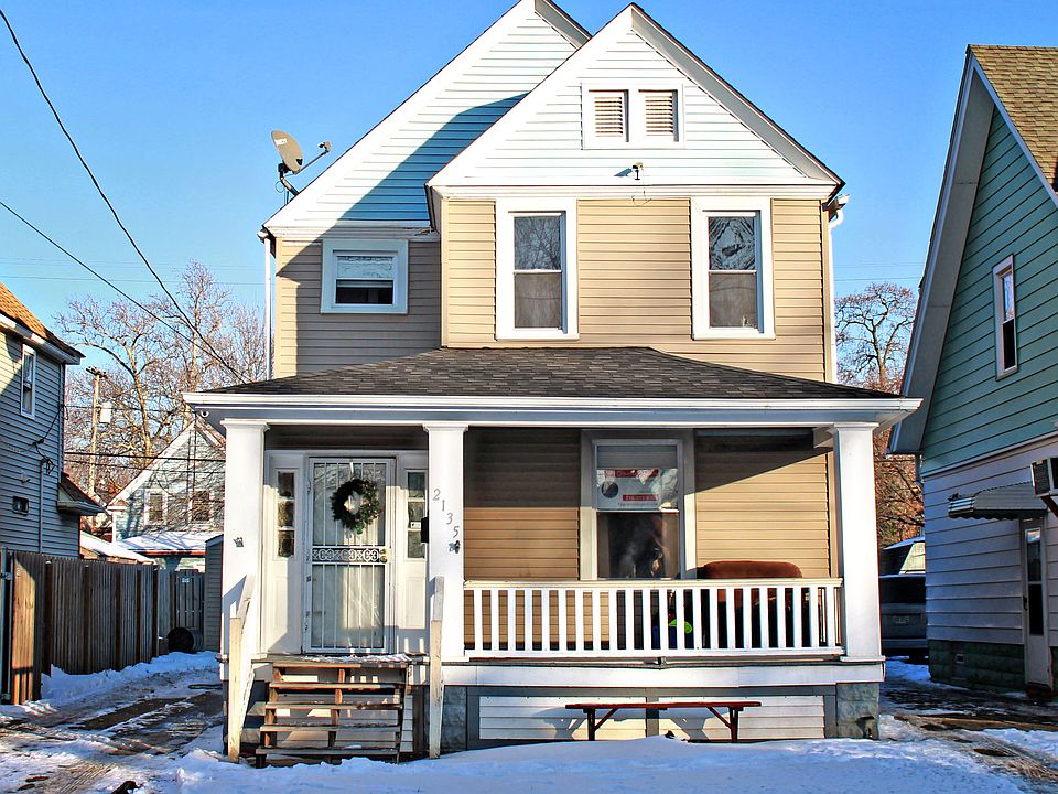 1st image of 2135 W 104th St
