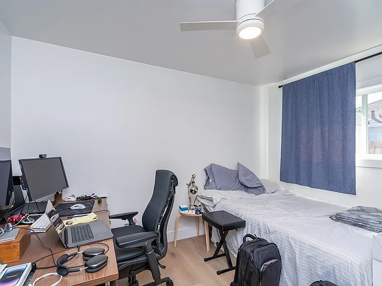 1740 G St #1740 — Photo 18