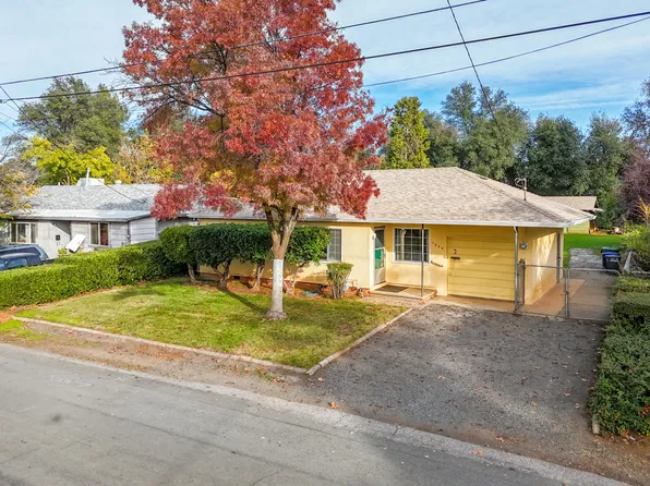 1209 C St, Redding, CA 96002