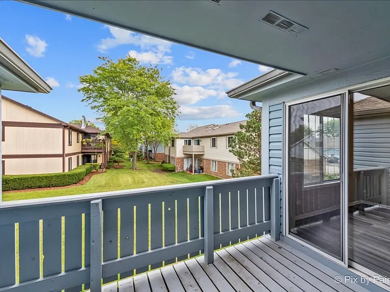 1736 Chesapeake Ln #4 — Photo 15