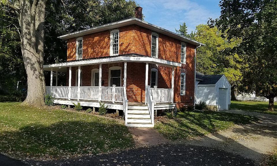 Exterior, brick