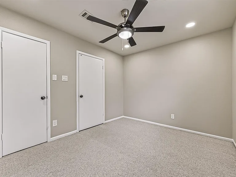 6649 De Moss Dr #649 — Photo 36