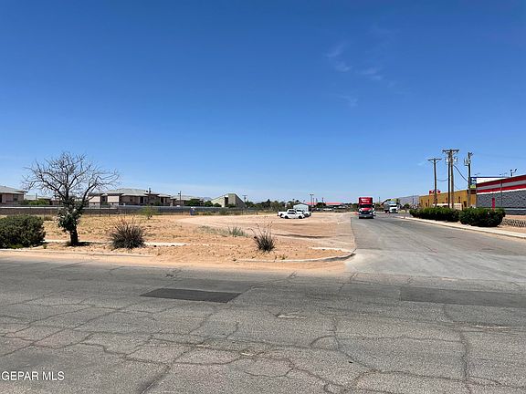 5th image of Montana Ave