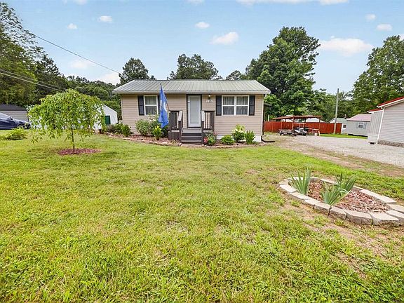 2nd image of 113 Carter Ln