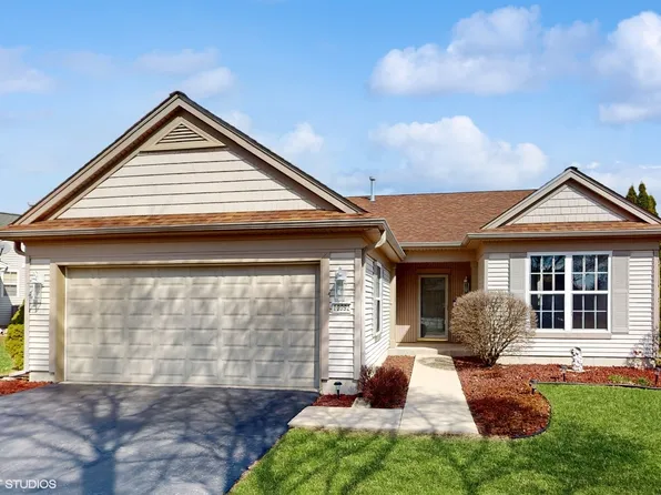 12392 Rolling Meadows Ln, Huntley, IL 60142