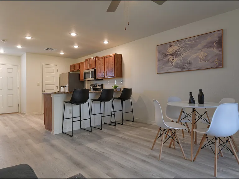 The Reserve Townhomes — Photo 8